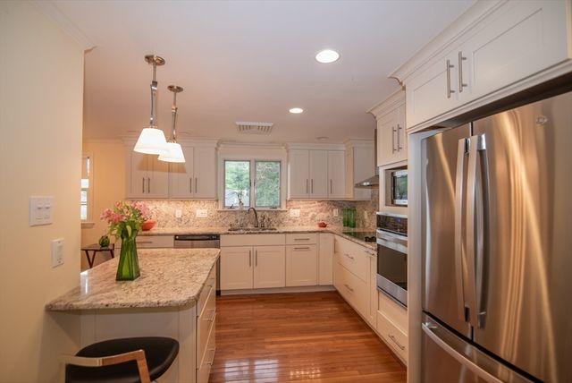 10 Magnolia Rd, Methuen, MA 01844
