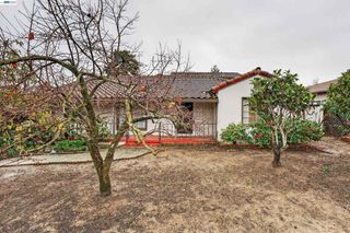 4513 Heyer Ave, Castro Valley, CA 94546