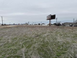 388 Meadow Valley LOOP, Jarrell, TX 76537