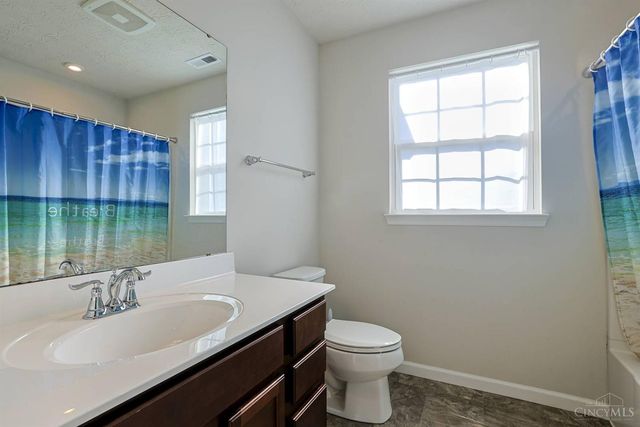 1239 Springfield Drive, Harrison, OH 45030