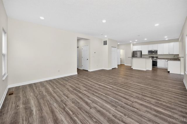 3048 Canvasback Court, Franklin Twp, OH 45005