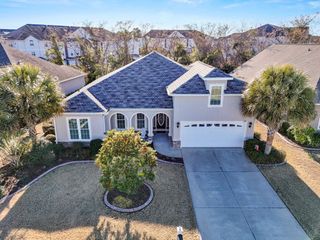 2318 Via Palma Dr., North Myrtle Beach, SC 29582