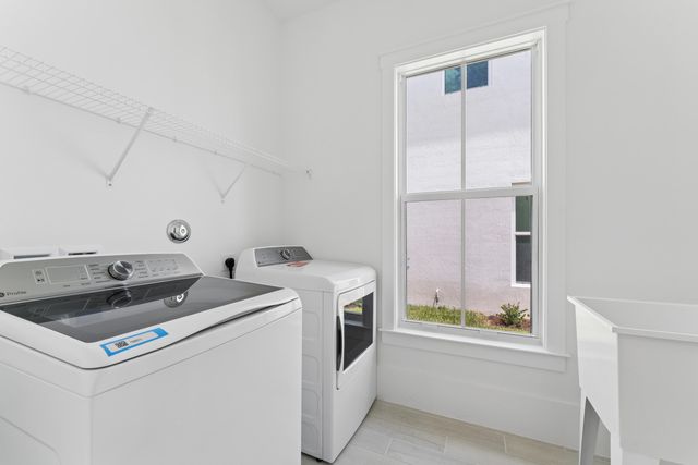 158 Parkside Way 15, Royal Palm Beach, FL 33414
