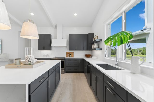 158 Parkside Way 15, Royal Palm Beach, FL 33414