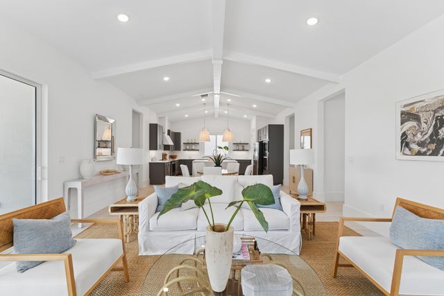 158 Parkside Way 15, Royal Palm Beach, FL 33414