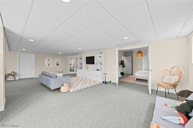 6030 Penfield Lane, Solon, OH 44139