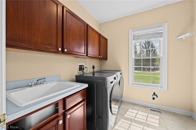 6030 Penfield Lane, Solon, OH 44139