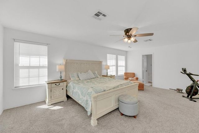 150 Mistletoe LN, Kyle, TX 78640