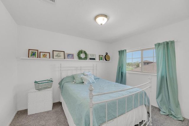 150 Mistletoe LN, Kyle, TX 78640