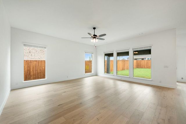 1073 Canuela Way, Justin, TX 76247