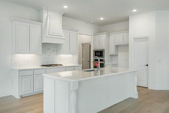1073 Canuela Way, Justin, TX 76247