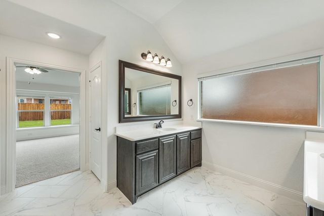 1073 Canuela Way, Justin, TX 76247