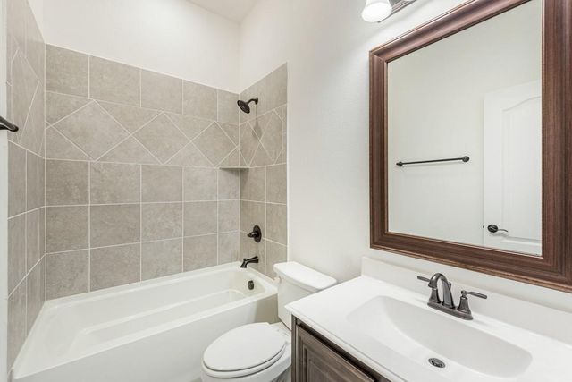 1073 Canuela Way, Justin, TX 76247