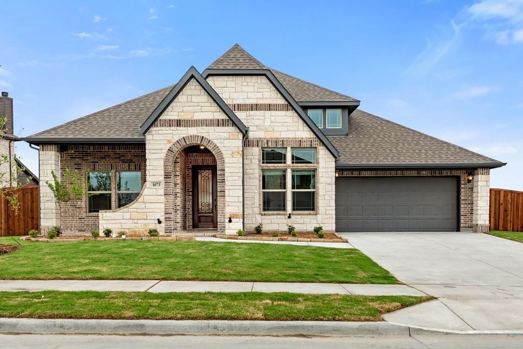 1073 Canuela Way, Justin, TX 76247
