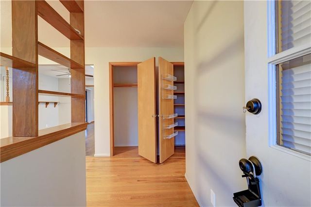 3613 Randall Drive, Independence, MO 64055