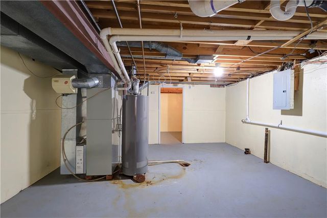 3613 Randall Drive, Independence, MO 64055