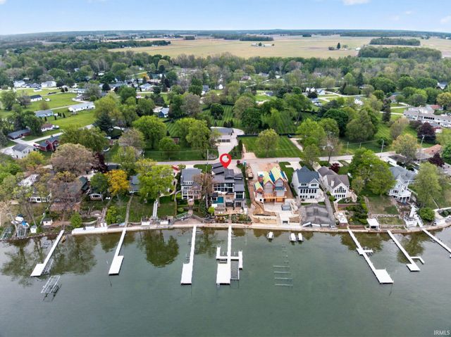 11199 NE Wawasee Drive, Syracuse, IN 46567