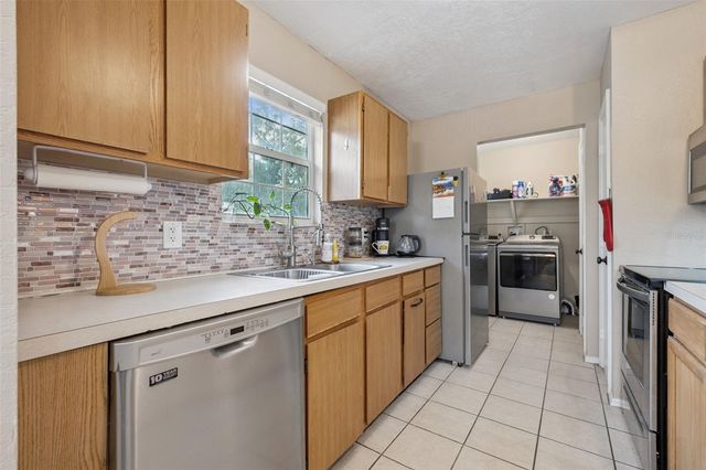 320 N. NEW HAMPSHIRE, Apopka, FL 32712