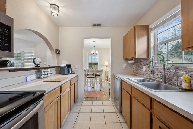 320 N. NEW HAMPSHIRE, Apopka, FL 32712