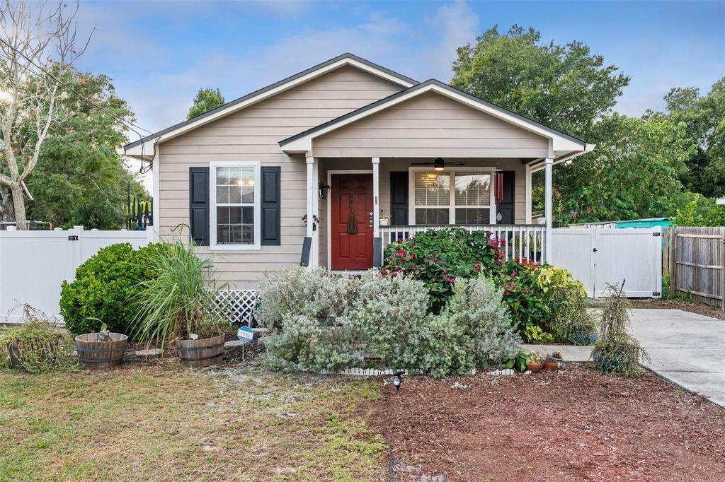 320 N. NEW HAMPSHIRE, Apopka, FL 32712