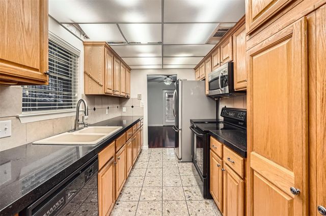 6609 Valleyside RD, Austin, TX 78731