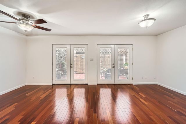 6609 Valleyside RD, Austin, TX 78731