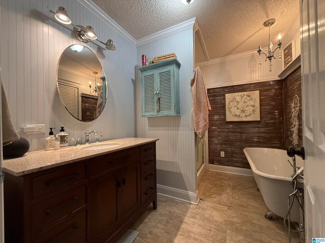 1000 MOORE ROAD, Altoona, AL 35952