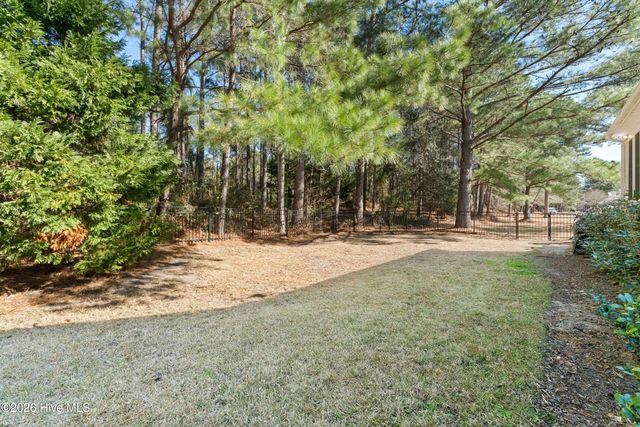 1466 Pinecroft Lane SE, Bolivia, NC 28422