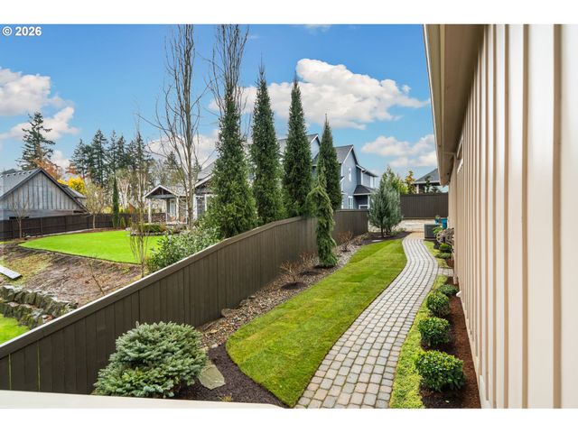 5711 Nw 144TH Cir, Vancouver, WA 98685