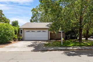 2474 Micawber Ln, Santa Rosa, CA 95401