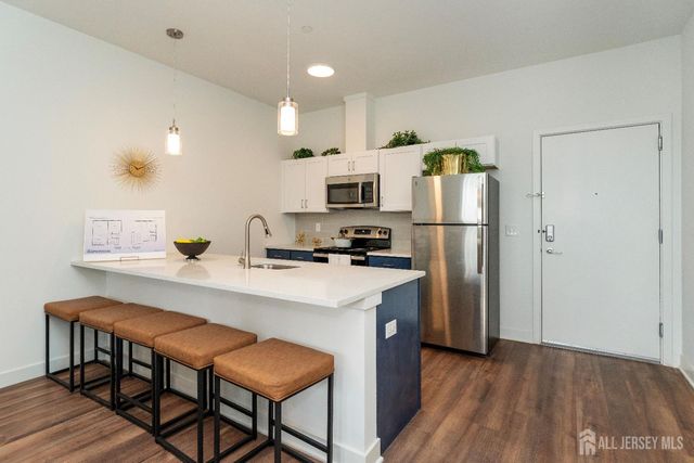 18 West Main Street 216, Bound Brook, NJ 08805