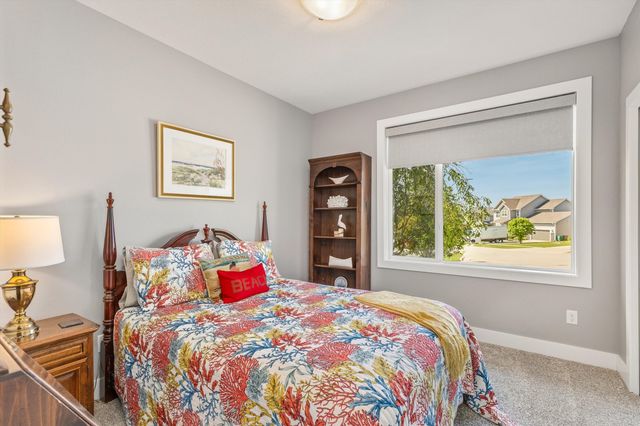 810 S Balsam Street, West Des Moines, IA 50266