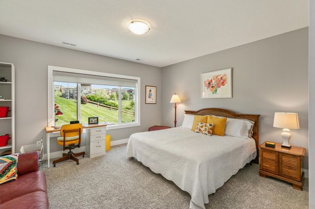 810 S Balsam Street, West Des Moines, IA 50266
