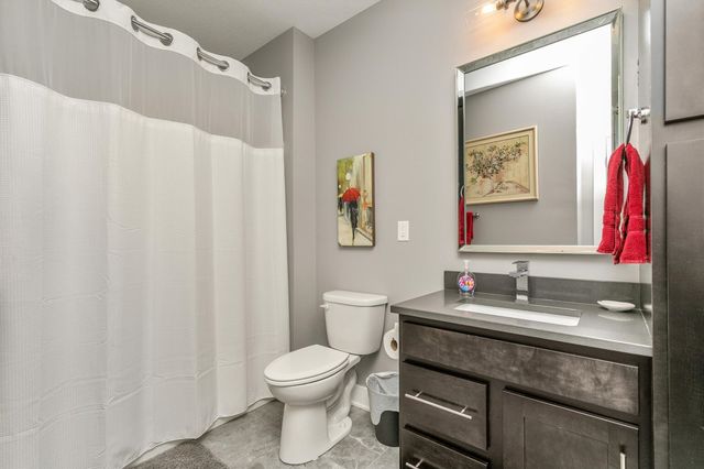 810 S Balsam Street, West Des Moines, IA 50266