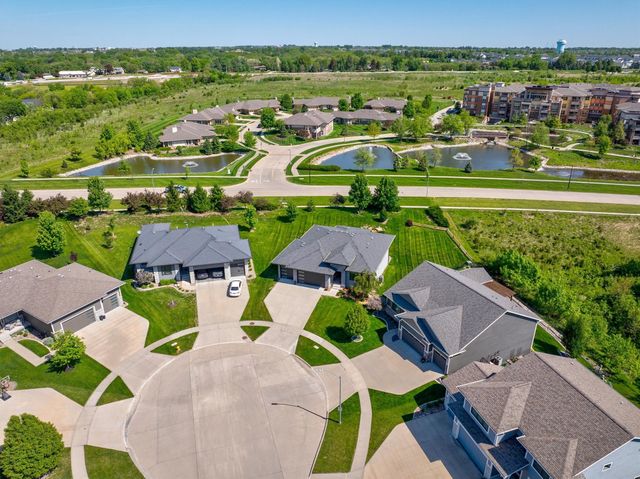 810 S Balsam Street, West Des Moines, IA 50266