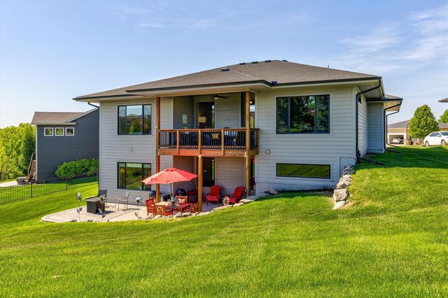 810 S Balsam Street, West Des Moines, IA 50266