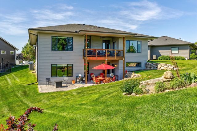 810 S Balsam Street, West Des Moines, IA 50266