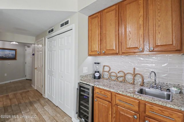 2230 Beach Drive, 508, Gulfport, MS 39507