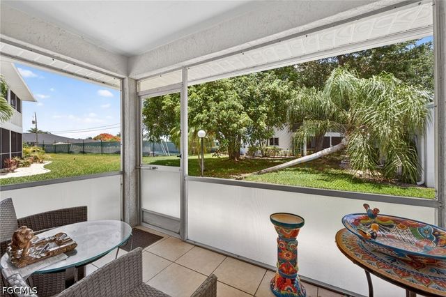 5027 SW 16th PL 101, Cape Coral, FL 33914