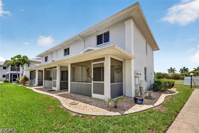 5027 SW 16th PL 101, Cape Coral, FL 33914