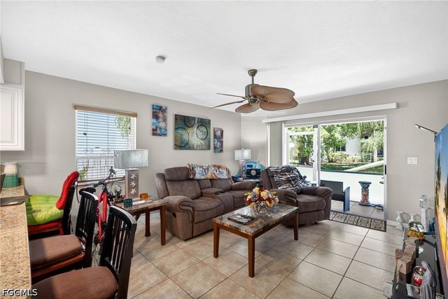 5027 SW 16th PL 101, Cape Coral, FL 33914