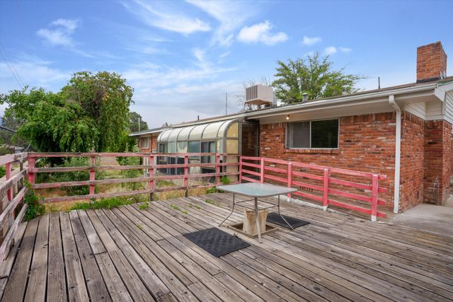 2957 Wisconsin Street NE, Albuquerque, NM 87110