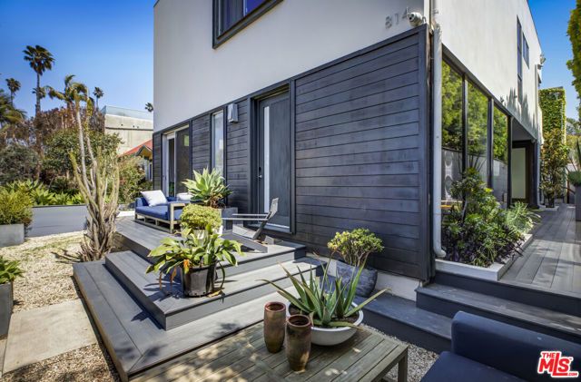 814 Crestmoore Place, Venice (los Angeles), CA 90291