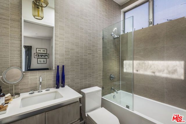 814 Crestmoore Place, Venice (los Angeles), CA 90291