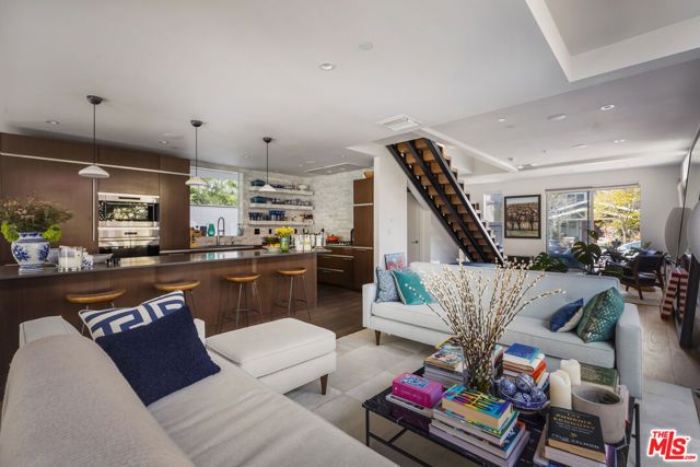 814 Crestmoore Place, Venice (los Angeles), CA 90291