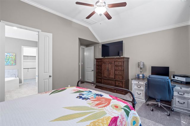 9323 Dochfour Lane, Tomball, TX 77375