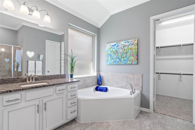 9323 Dochfour Lane, Tomball, TX 77375