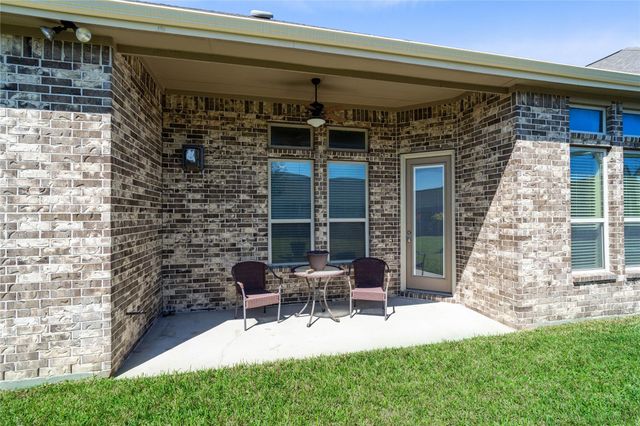 9323 Dochfour Lane, Tomball, TX 77375