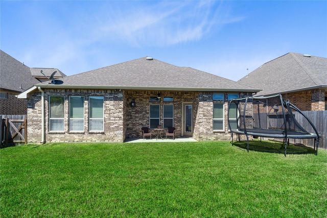 9323 Dochfour Lane, Tomball, TX 77375