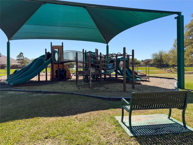 9323 Dochfour Lane, Tomball, TX 77375